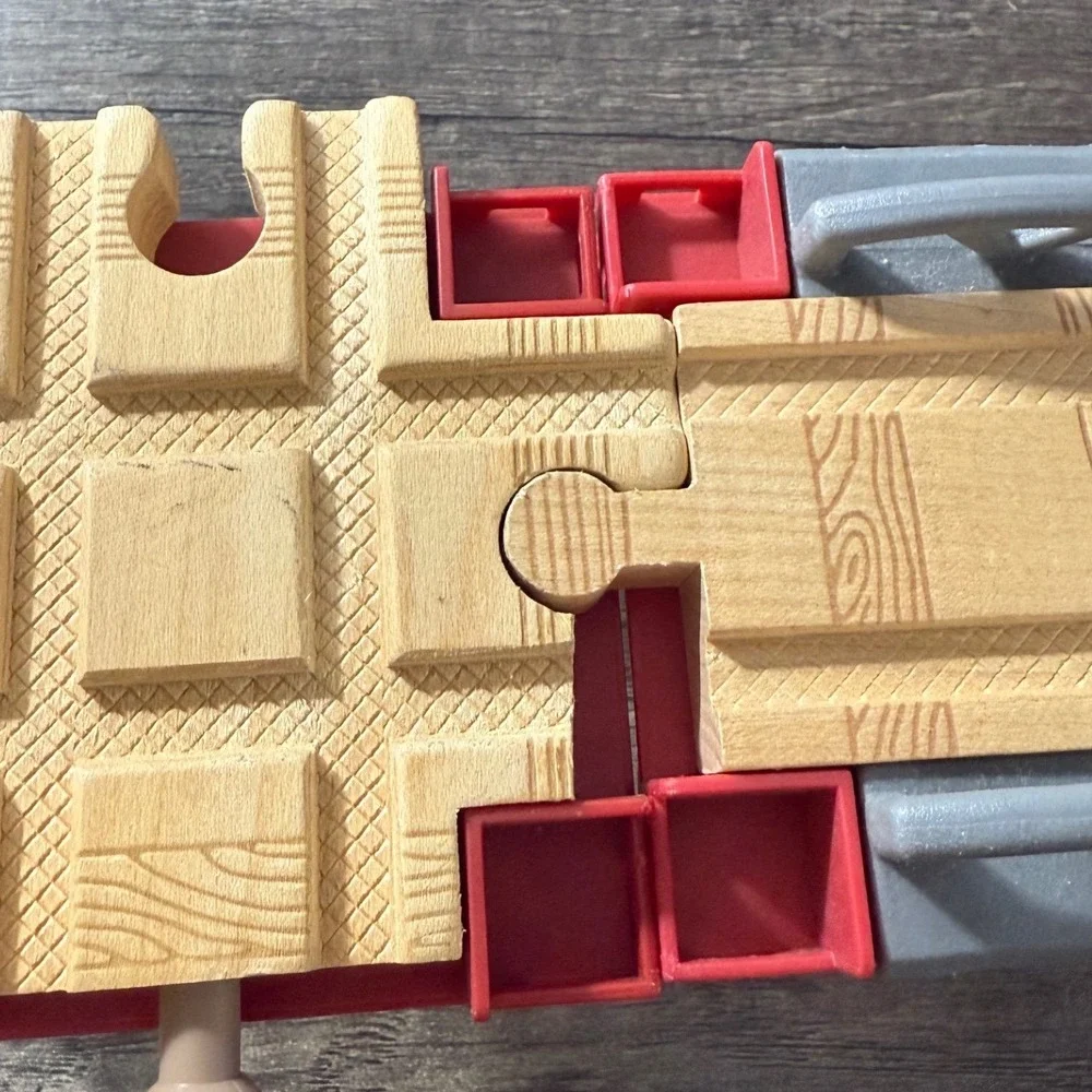 Thomas Wooden Railway Stacking Risers Red Good Bridge Support Track